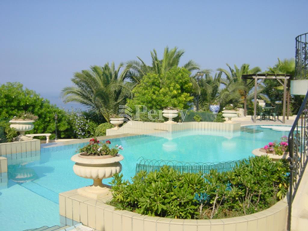 Madliena<br>Villa