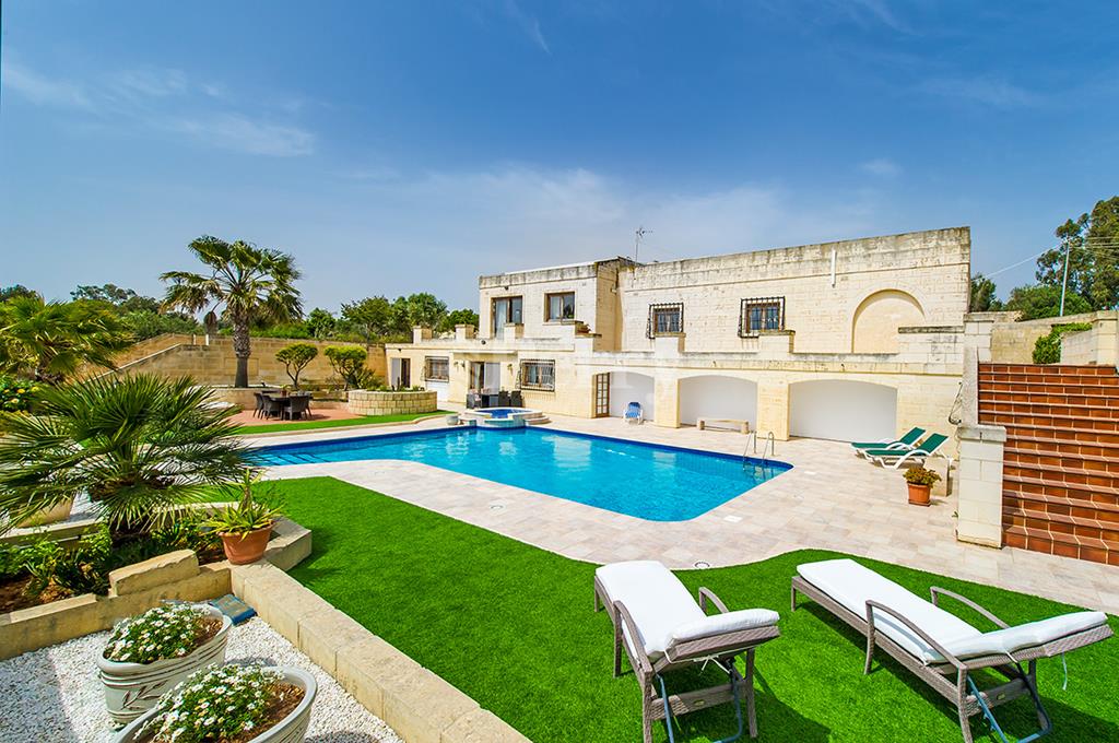Bidnija<br>Villa
