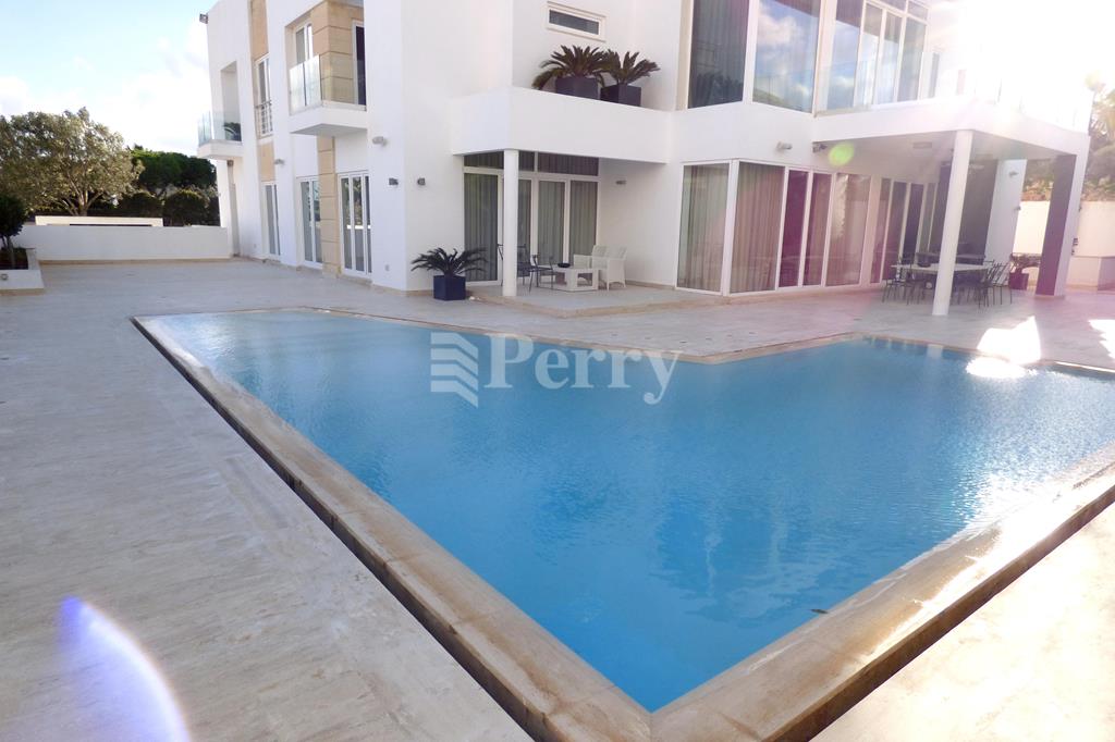 Madliena<br>Villa