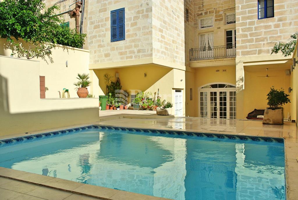 Sliema<br>House of Character
