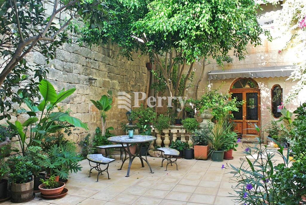 Mosta<br>House of Character
