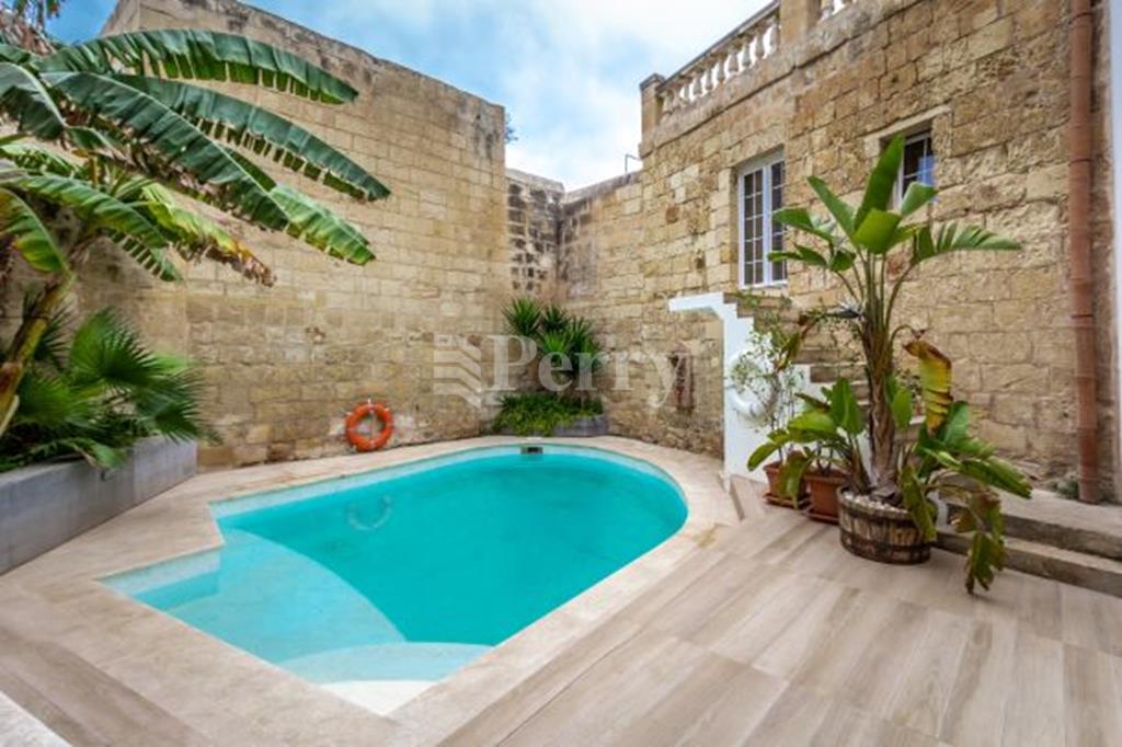 Naxxar<br>House of Character