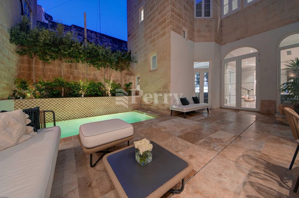 Sliema<br>House of Character