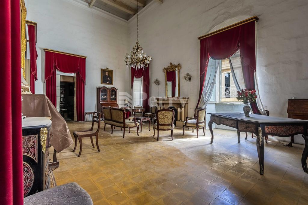 Valletta<br>Palazzo