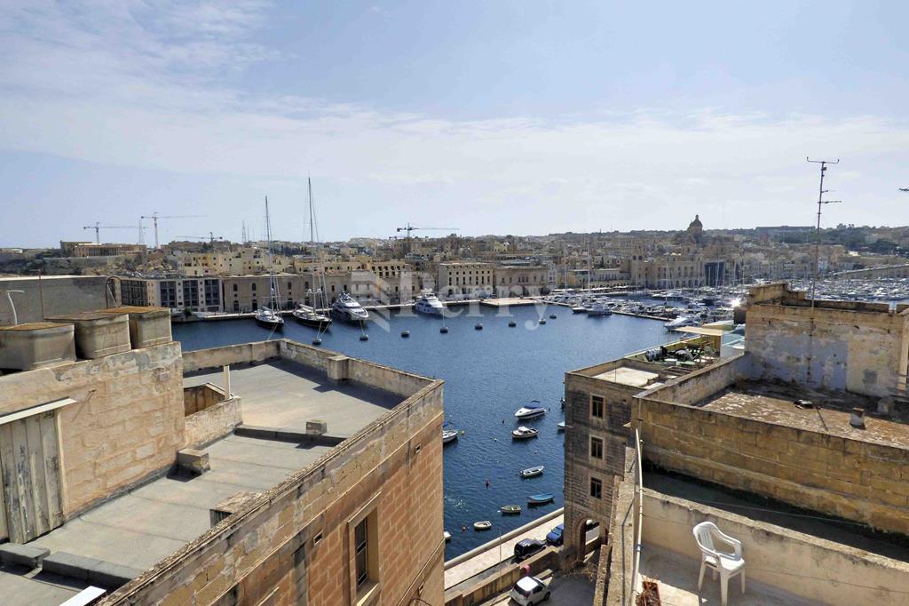 Senglea (Isla)<br>House of Character
