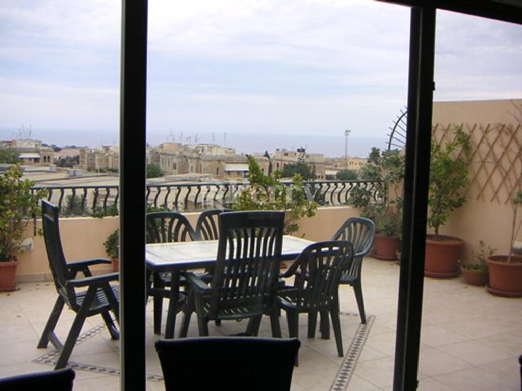 St Andrews<br>Penthouse