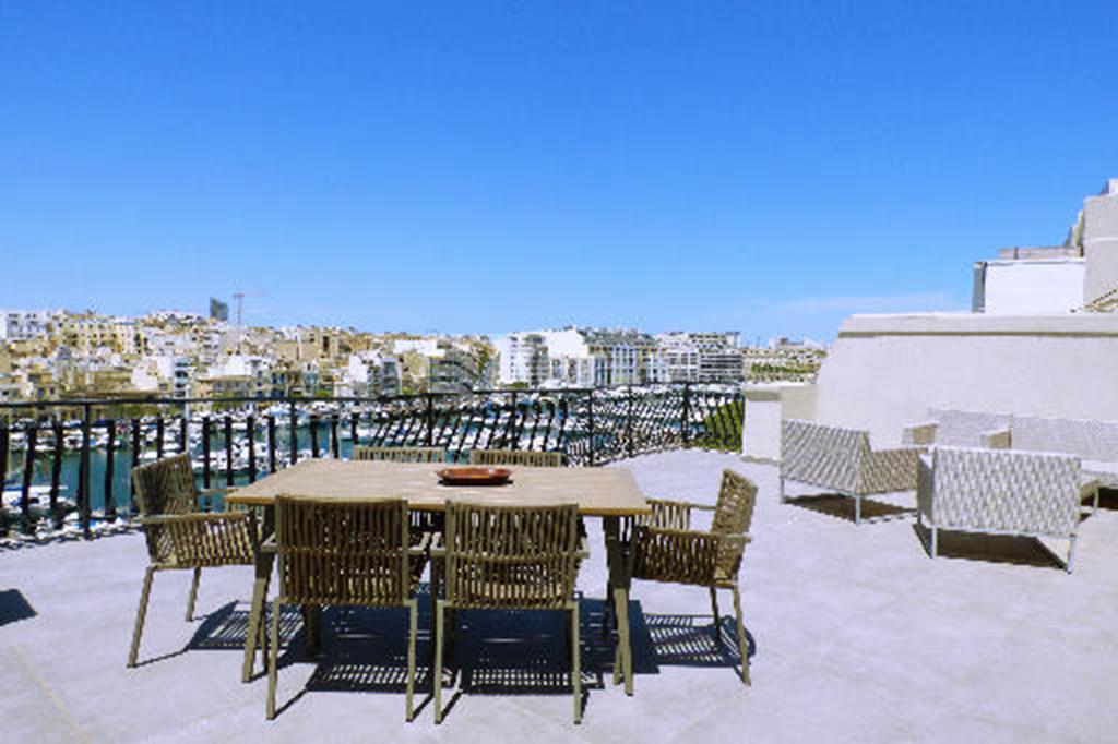 Pieta<br>Penthouse